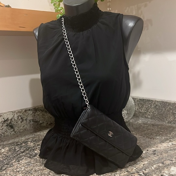 Chanel Black Lambskin Flap Wallet With Silver CC - Picture 2 of 16